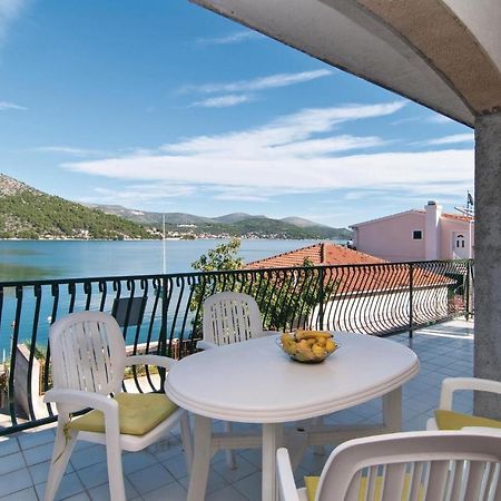 2 Bedroom Cozy Apartment In Marina Exterior photo
